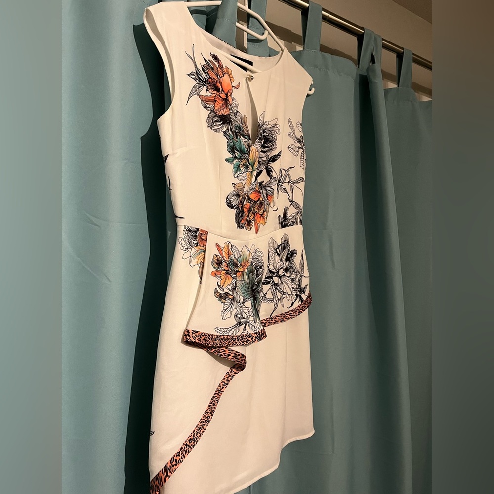 Gorgeous Marciano size 4 dress